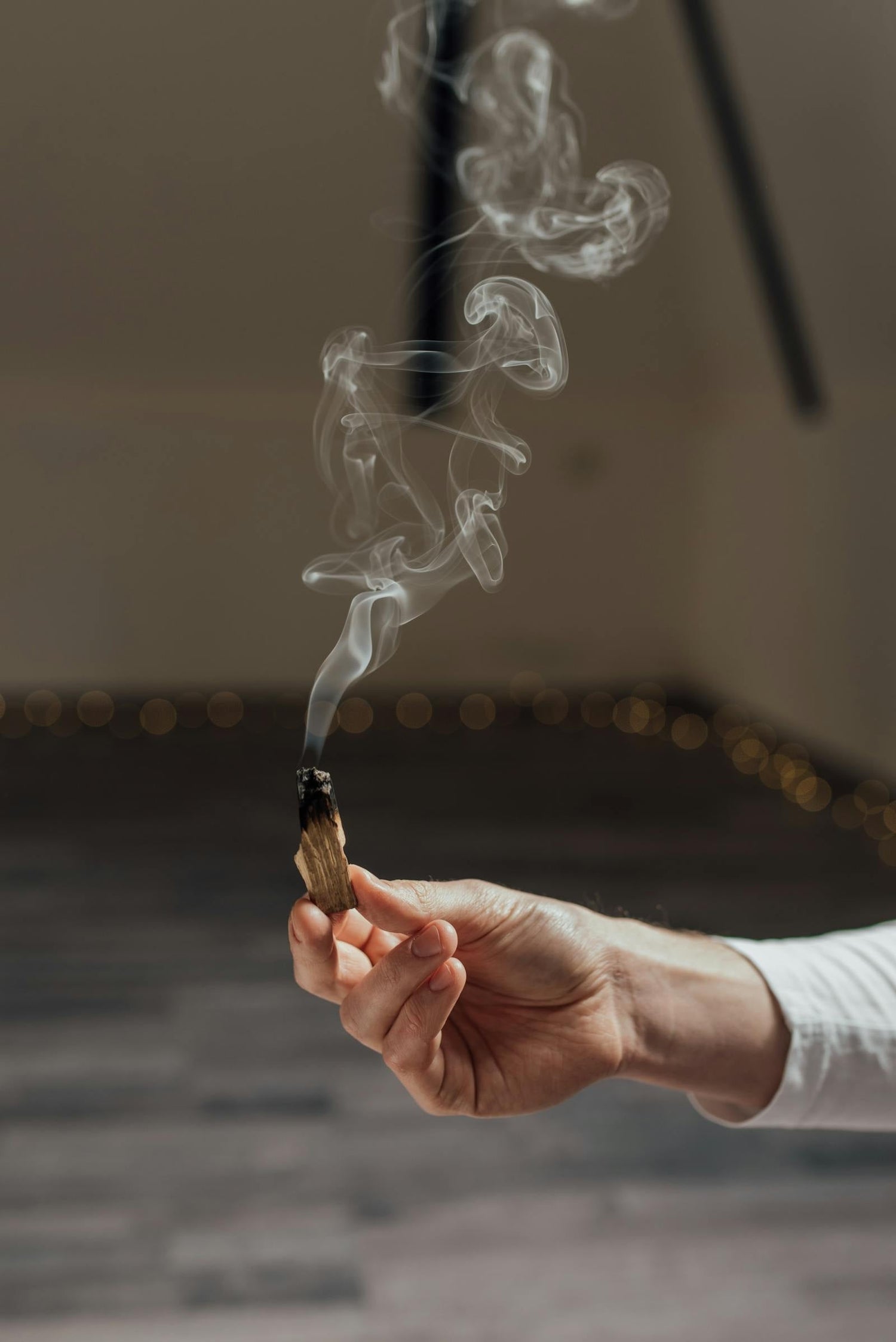 🔥 Rituels de Purification Énergétique : Nettoyez votre Espace, Élevez vos Vibrations